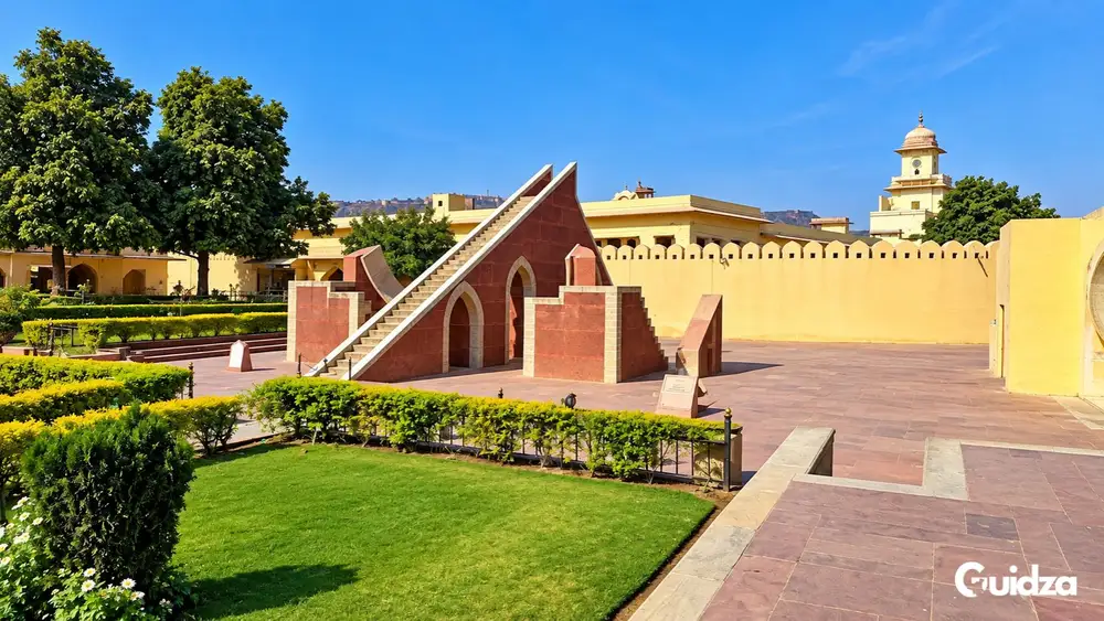 Jaipur: Jantar Mantar Guided Tour with Transfers 1