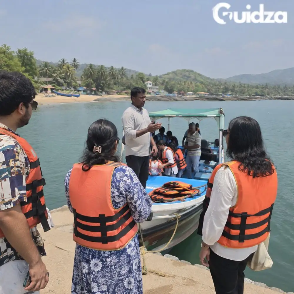 Bengaluru: Dolphin Watching Tour Karwar 4