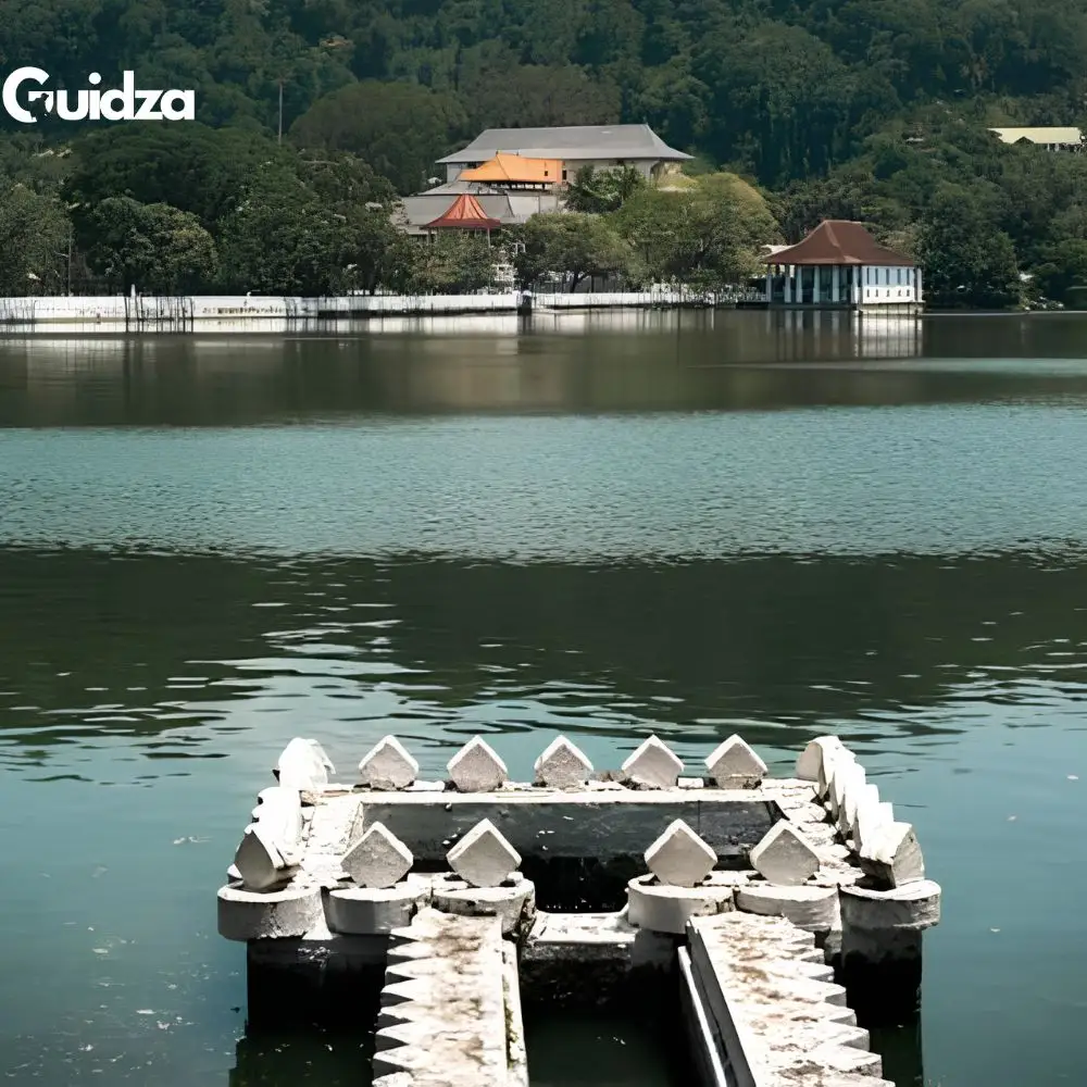 Sri Lanka: Kandy Lake & City Walking Tour with Private Transfers 5